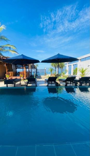 White Sand Villa - Beach front